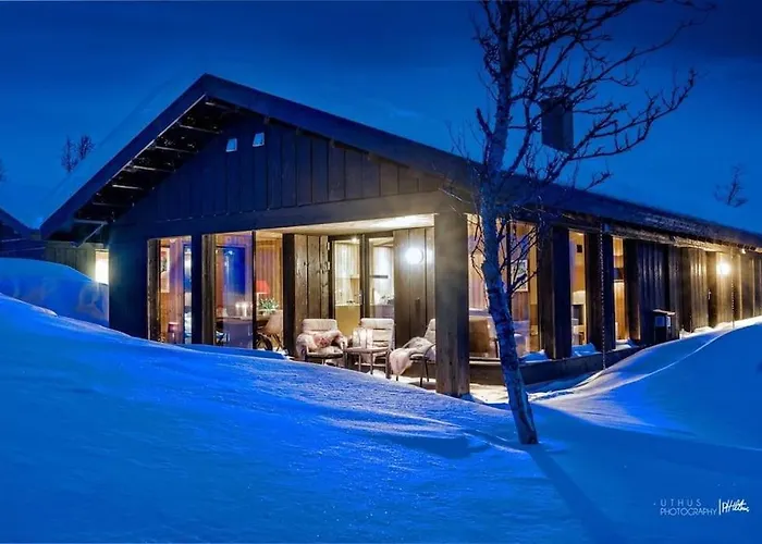 Nydelig Og Moderne Hytte Pa Kikut Geilo - 6 Senger, 4 Soverom Og Jacuzzi