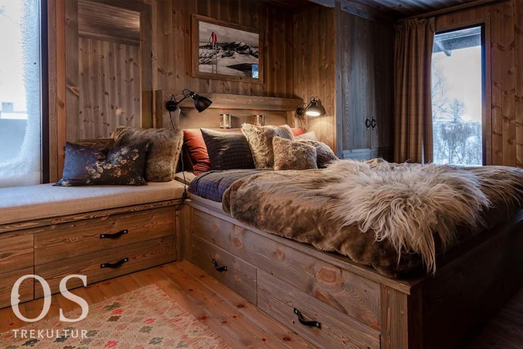 Nydelig Og Moderne Pa Kikut - 6 Senger, 4 Soverom Og Jacuzzi *