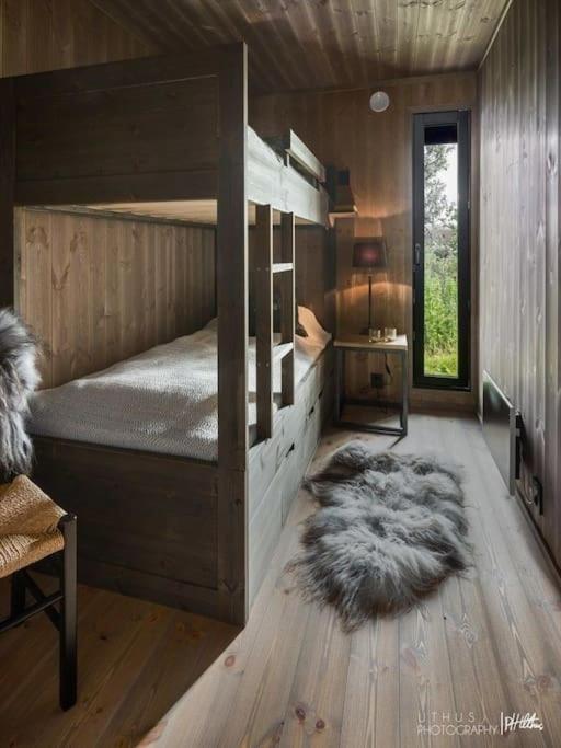 Nydelig Og Moderne Pa Kikut - 6 Senger, 4 Soverom Og Jacuzzi Hébergement de vacances
